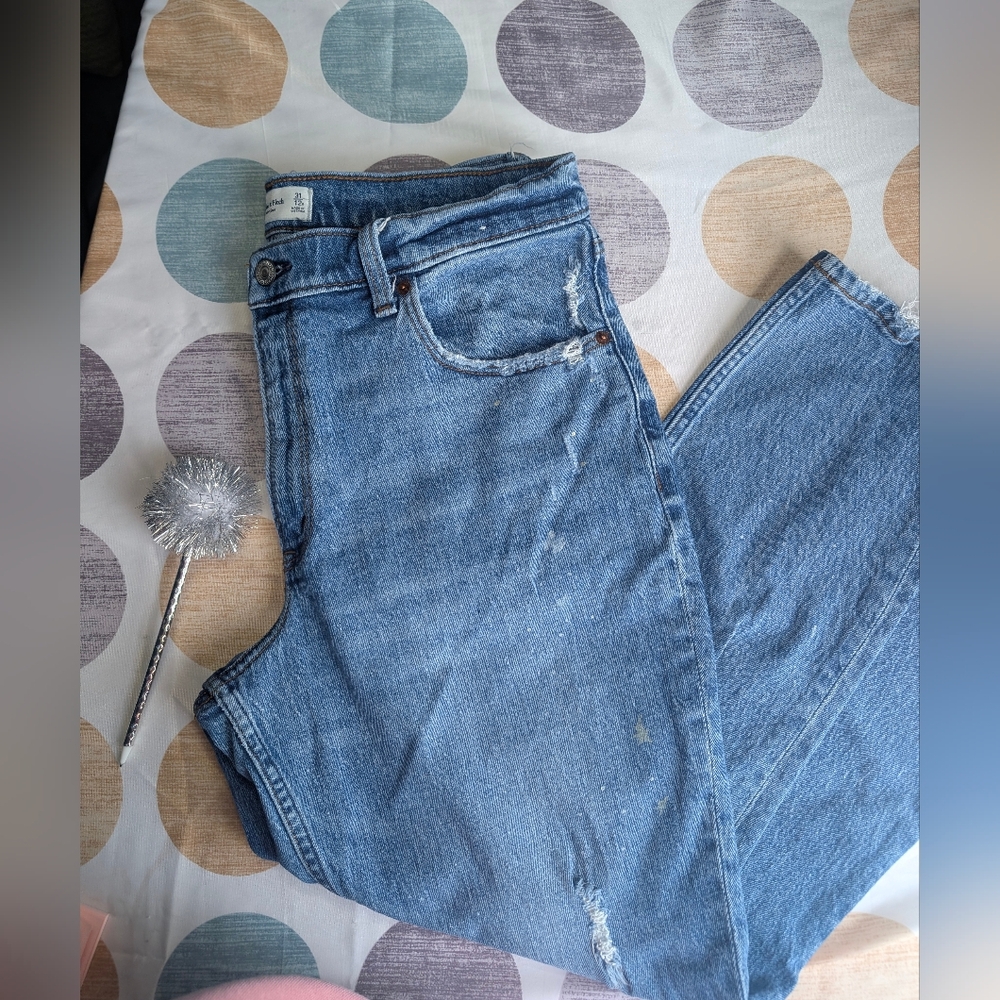 Abercrombie & Fitch Women's Blue Mom Jean